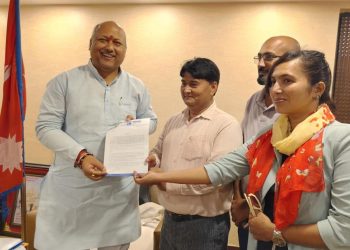 ‘सञ्चार क्षेत्रलाई प्राथमिकतामा राख्नेगरी छलफल अघि बढाएको छु’-सिंह