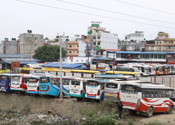 सार्वजनिक गाडी नचल्दा आज पनि यात्रुलाई सास्ती