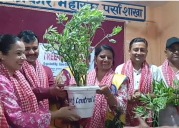 लायन्स क्लब अफ वीरगञ्ज सेन्ट्रल सिटीद्वारा पत्रकार महासङ्घलाई २० थान गम्ला सहयोग