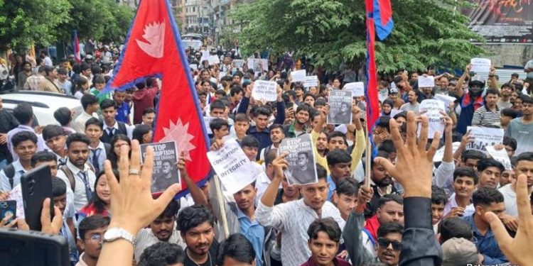 झापाको दमकमा जेनजी आन्दोलनमा प्रहरीको गोली, एक घाइते