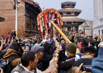 वसन्तपुरमा ठड्याइयो चिर, सुरु भयो होली