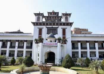 स्वास्थ्य संस्थामा स्वास्थ्यकर्मी तयारी अवस्थामा राख्न निर्वाचन आयोगको निर्देशन