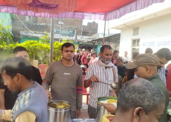 वीरगन्ज समाज सेवा द्वारा नारायणी अस्पताल वीरगन्जमा साप्ताहिक निशुल्क भोजन कार्यक्रम सभ्य एवं भव्य रुपले सुसम्पन्न ।