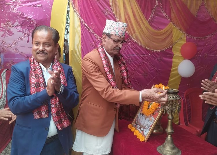 बिकन स्कुल द्वा साइन्स एक्जिबिसन को आयोजना, प्रमुख अतिथी चिकित्सक राम प्रसाद यादव द्वारा समुदघाटन ।