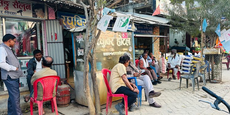 सिरहामा चुनावी माहोल: मतदाता ‘अडिटर’ बने, उम्मेदवारलाई रिपोर्ट कार्डको चुनौती