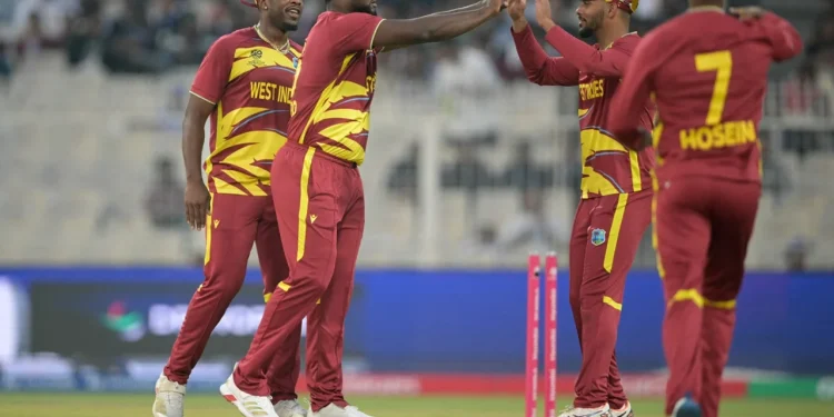 क्रिकेट रोमारियो सेफर्डको ह्याट्रिकसहित पाँच विकेटमा स्कटल्यान्डविरुद्ध वेस्टइन्डिज ३५ रनले विजयी