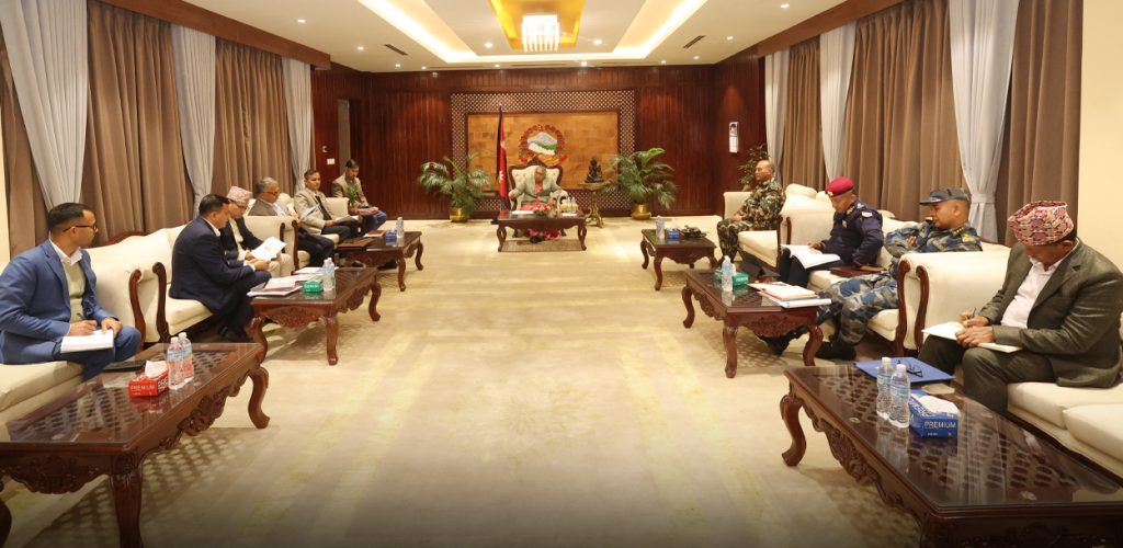 सुरक्षा ब्रिफिङ: २७५ बम डिस्पोजल टोली तयारीमा, आवश्यक परे ३० मिनेटमै थप फौज परिचालन