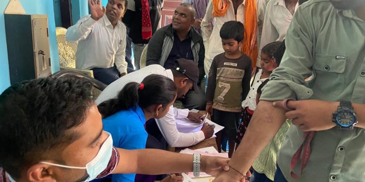 पोखरिया बसन्तपुरमा कुष्ठरोग उपचार र प्रेषण कार्यक्रम सम्पन्न