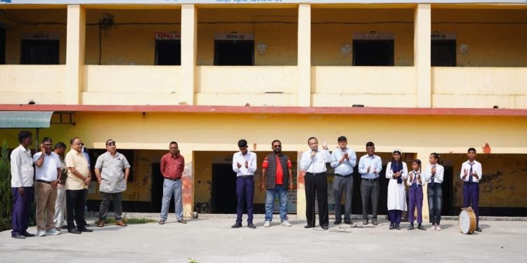 वीरगञ्जका सामुदायिक विद्यालयमा मेयर राजेशमान सिंहद्वारा स्थलगत अनुगमन, शैक्षिक सुधारमा जोड