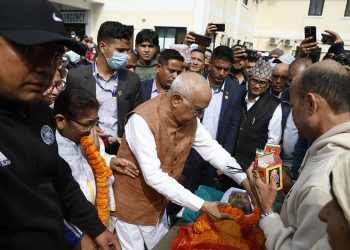 केपी शर्मा ओलीका पिताको निधन