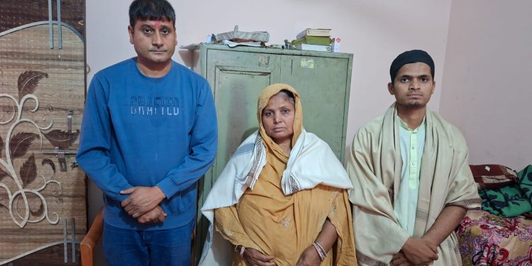 सपथ ग्रहणअघि पर्सा–१ का सांसद हरि पन्त सहिद असाब आलम ठकुराइको घरमा