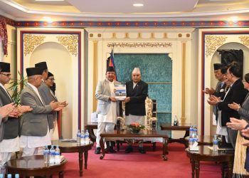 राष्ट्रपतिसमक्ष प्रतिनिधिसभा निर्वाचनको प्रतिवेदन पेश