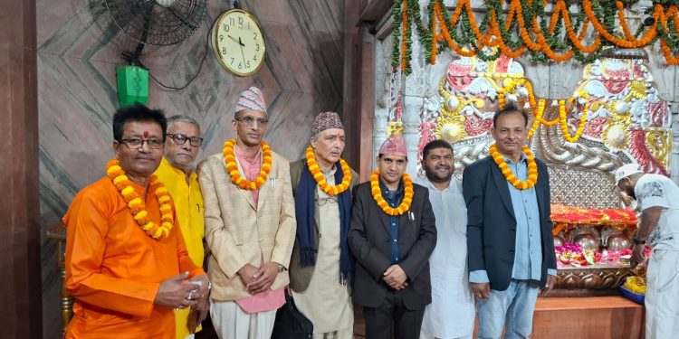 पटनामा हुने ‘अन्तर्राष्ट्रिय ज्योतिष सम्मेलन–२६’ को तयारीका लागि उच्चस्तरीय टोली प्रस्थान, वीरगञ्जमा भव्य स्वागत