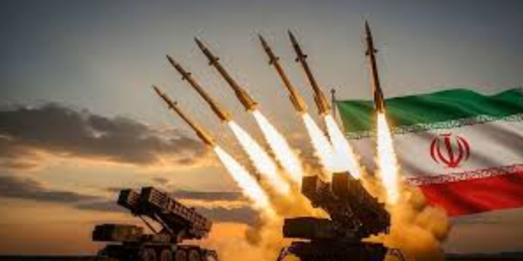 इरानले अमेरिका विरुद्ध मिसाइल प्रयोगको चेतावनी दियो, वार्ता अस्वीकार