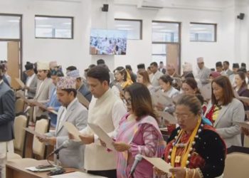 नवनिर्वाचित २७४ जना सांसदले लिए शपथ