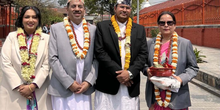 शपथअघि राप्रपा सांसदहरूद्वारा पशुपतिनाथ दर्शन, हिन्दू राष्ट्रको अठोट