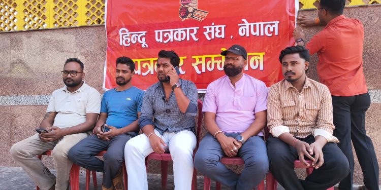 नगवा दुर्गा पूजा समितिद्वारा हनुमान आराधना तथा महाआरती आयोजना