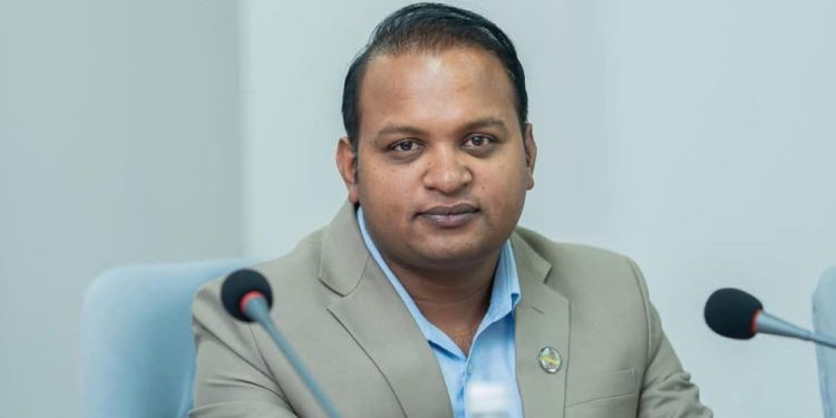 मन्त्री दिपककुमार साह पदमुक्त