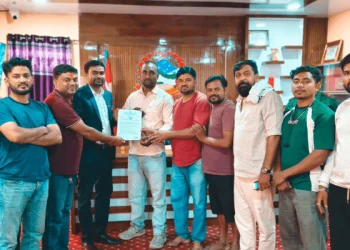 परवानीपुर गाउँपालिकामा सरसफाइ र लामखुट्टे नियन्त्रणको माग गर्दै रास्वपाको ध्यानाकर्षणपत्र