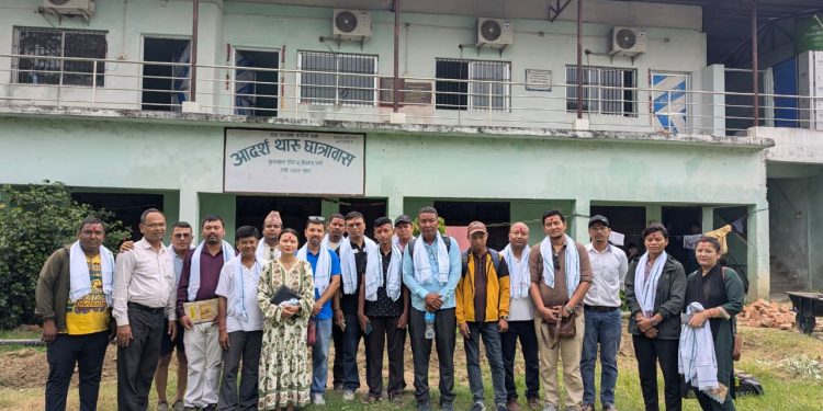 थारु पत्रकार संघ पर्सा को अध्यक्षमा पुनम चौधरी र सचिवमा अर्जुन चौधरी चयन ।