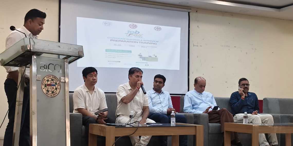 रोजगार मेला २०८३ अन्तर्गत ‘सीभी निर्माण तथा अन्तर्वार्ता तयारी’ कार्यक्रम सम्पन्न ।