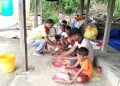 बिरगंज कपडा बैंक द्वारा स्थापना दिवसको अवसरमा दोश्रो दिन सुप्रसिद्ध भाथा धाममा निशुल्क भोजन कार्यक्रमको आयोजना सुसम्पन्न ।
