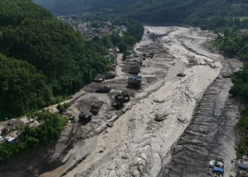 बाढी प्रभावित क्षेत्रमा उद्धार र राहतका लागि राजनीतिक दलका संयन्त्र परिचालन