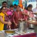 छोरी को पहिलो जन्मदिवसमा सराफ परिवार द्वारा नारायणी अस्पतालको साप्ताहिक निशुल्क भोजन कार्यक्रममा सहयोग र प्रत्यक्ष सेवा ।
